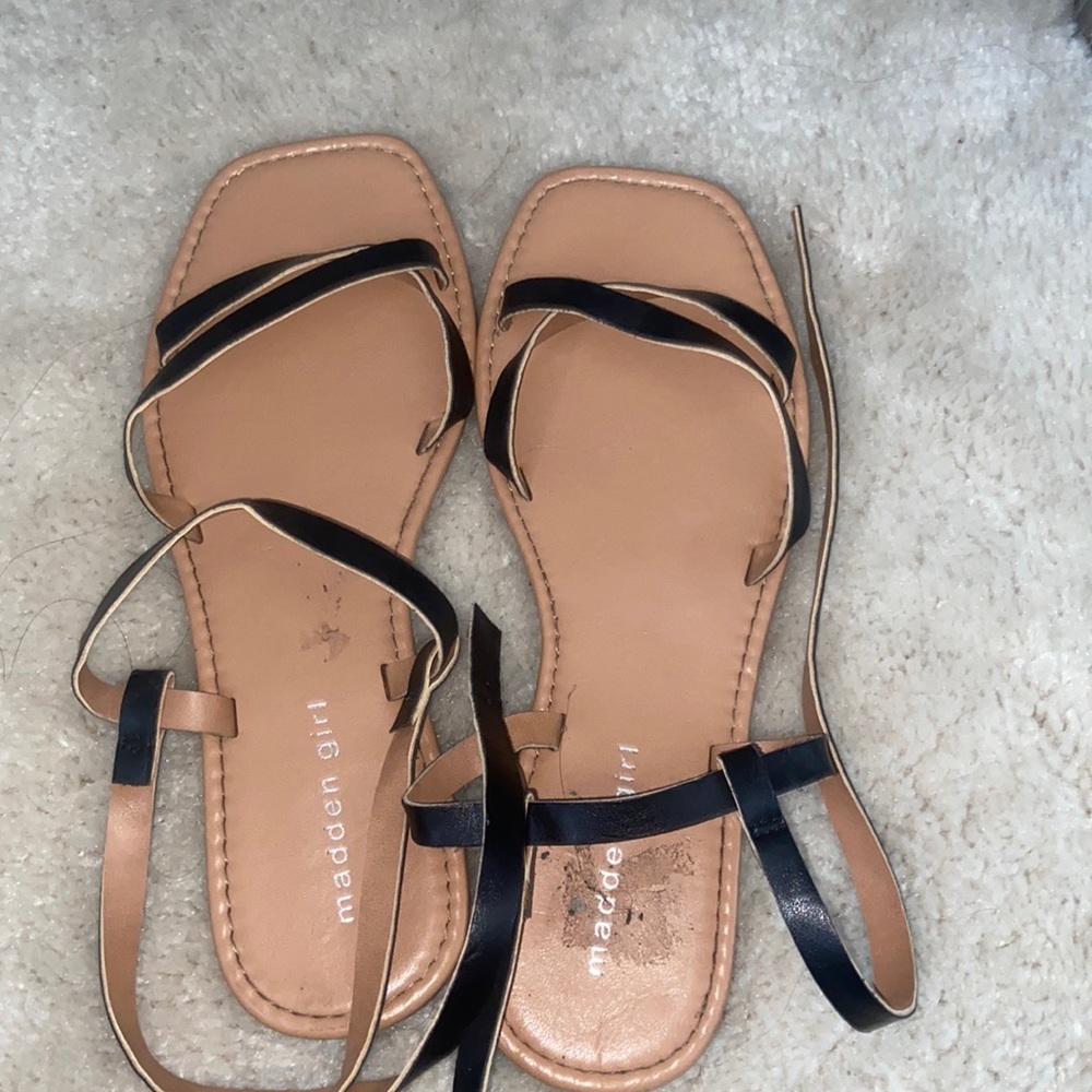 MADDEN GIRL sandals